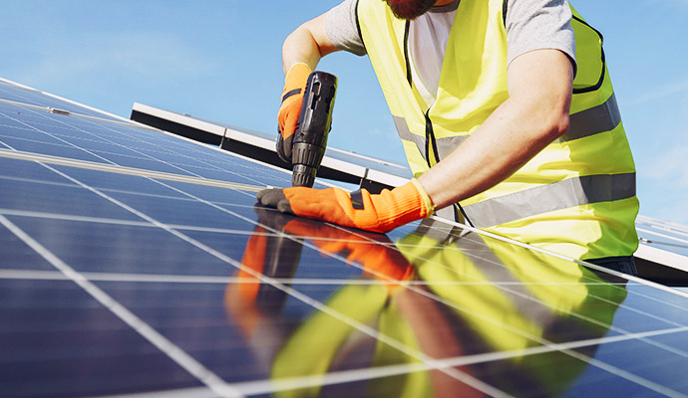 Project Instalasi Solar Panel Pemprov DKI Jakarta
